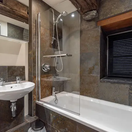 The Old Beams 앰블사이드